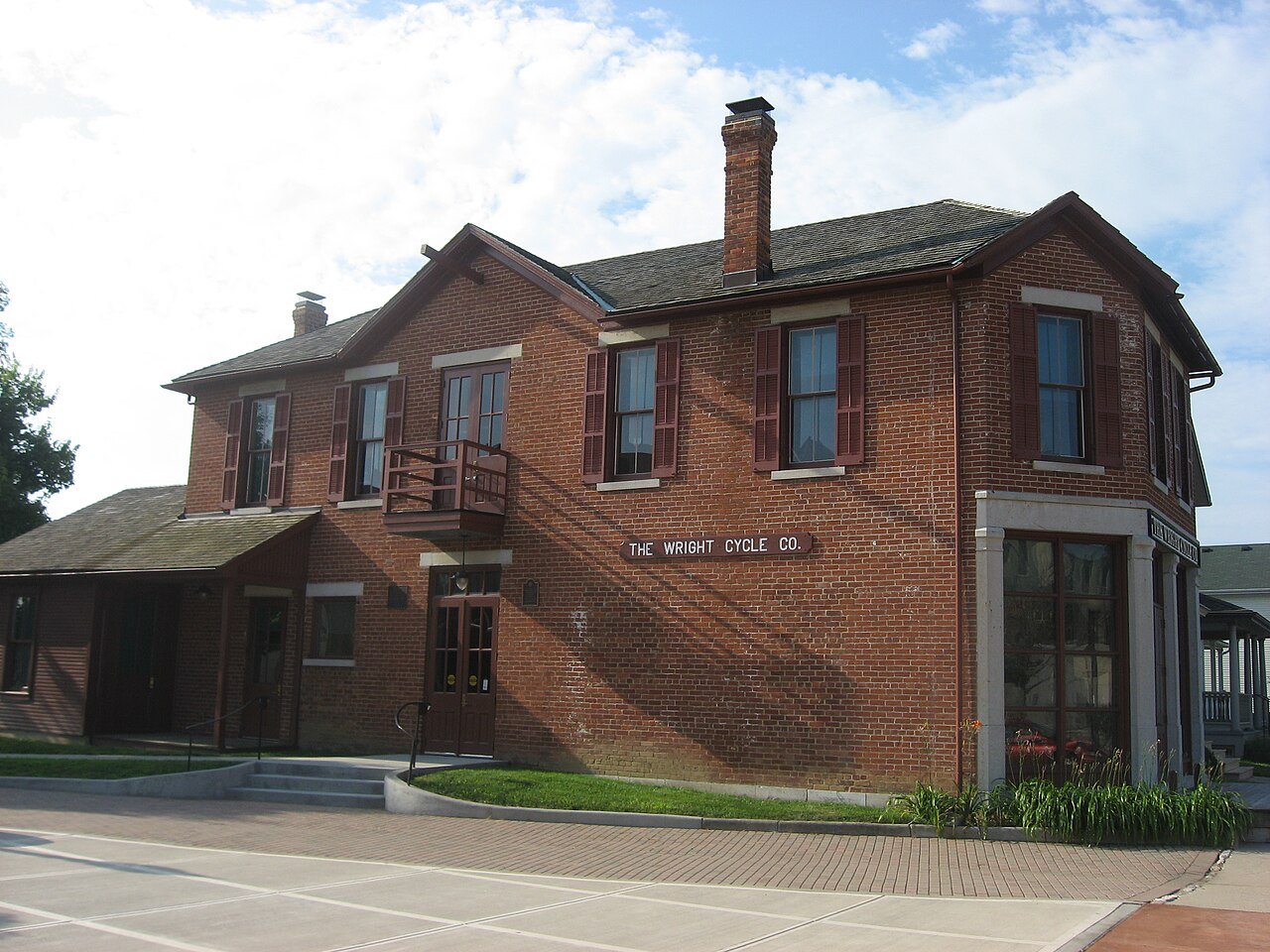 Exterior of Wright Cycle Company building in Dayton Ohio