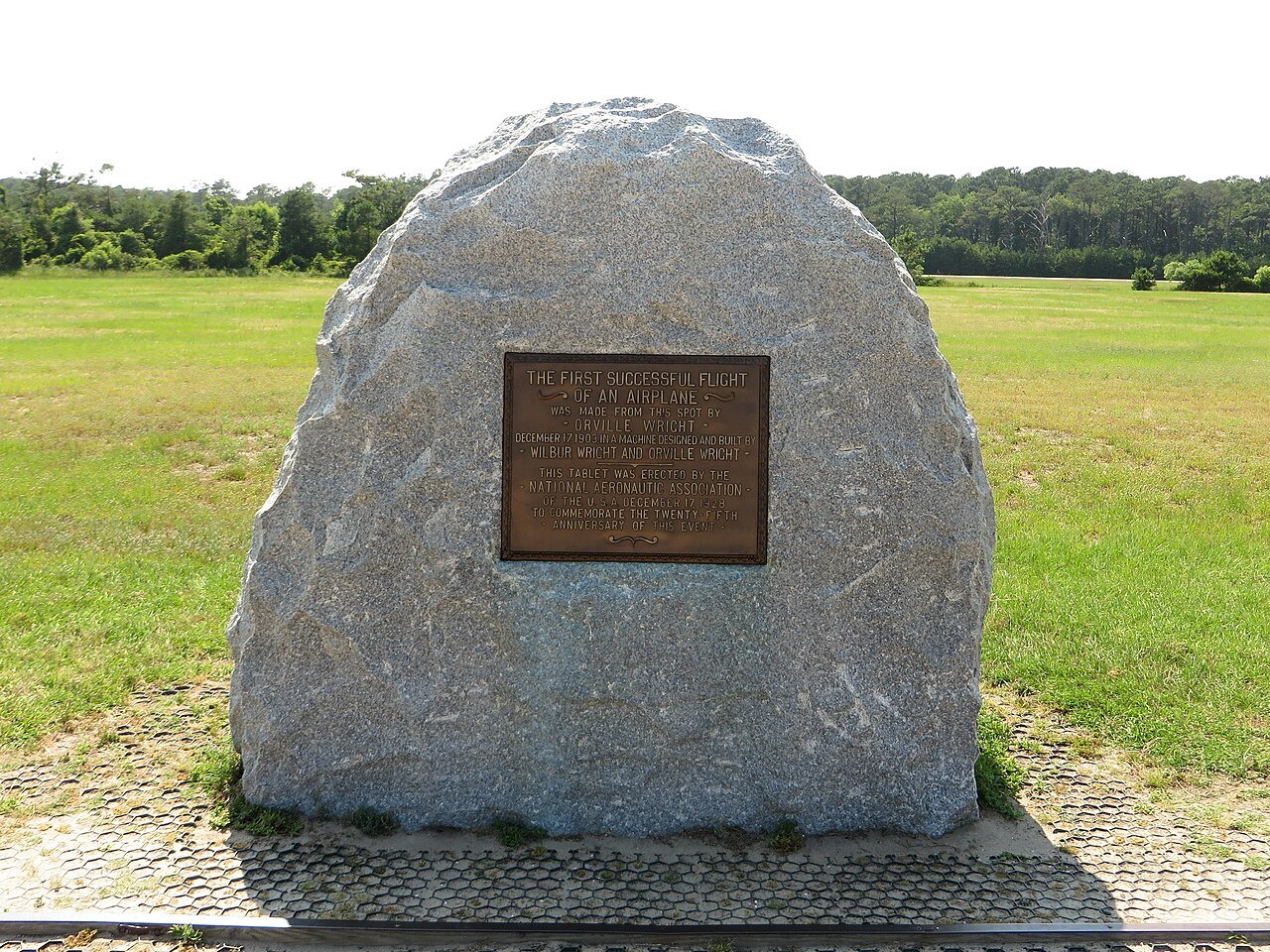 The marker for the first flight of 120 feet at the memorial